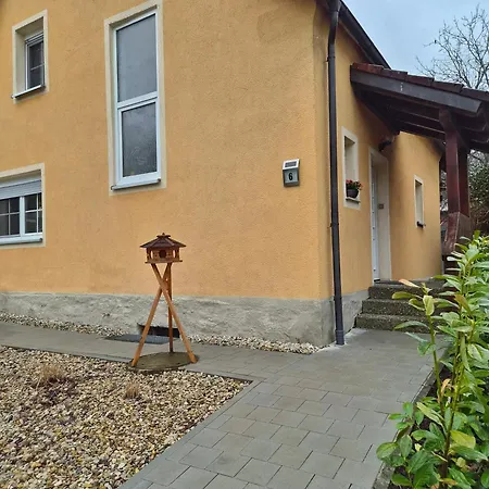 Ruhige & Gemuetliche Mit Balkon * Weidenberg